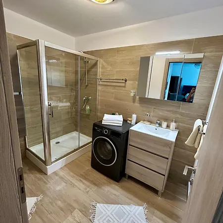 Apartament Dis Mamaia Nord Constanţa